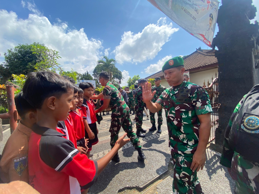 Kodam IX/Udayana Gelar MBG Perdana, Desa Kukuh Turut Hadir